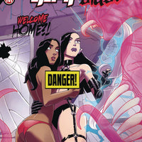 VAMPBLADE SEASON 4 #5 CVR B YOUNG RISQUE (MR)
